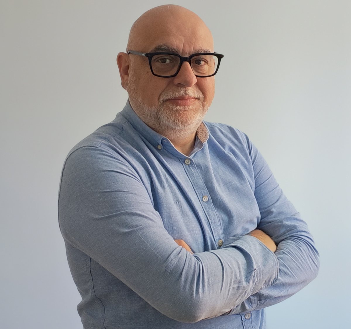 Pedro Gómez Mendiguchía, autor de Ocho Minutos Luz